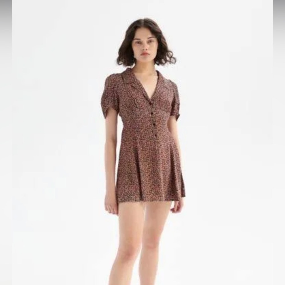 UO Crowley Collared Floral Mini Dress